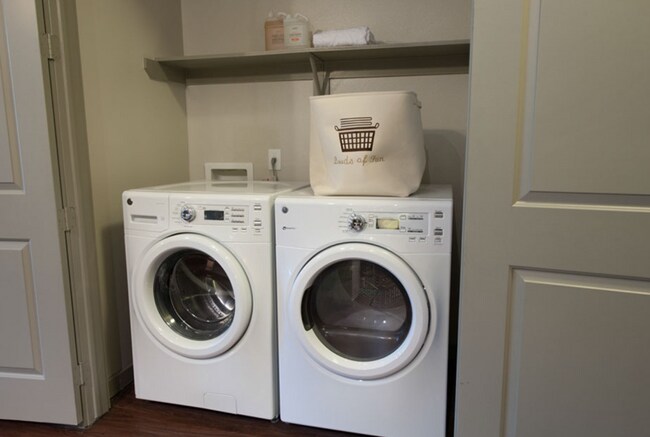 Photo - 502 S Post Oak Ln Unidad 312.20