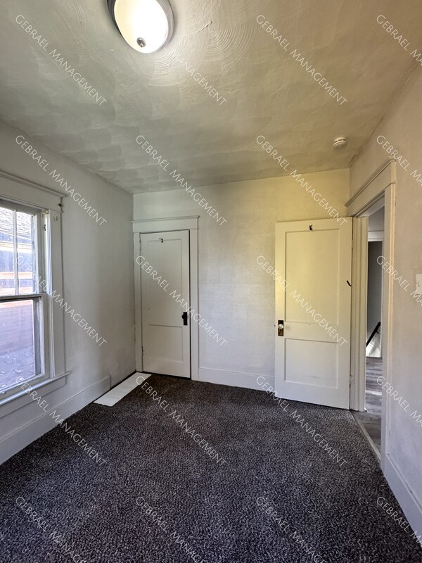 2313 Adams Ave House House Rental in Flint, MI