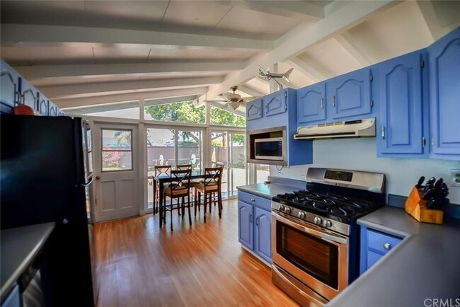 Photo - 10171 Aldgate Avenue