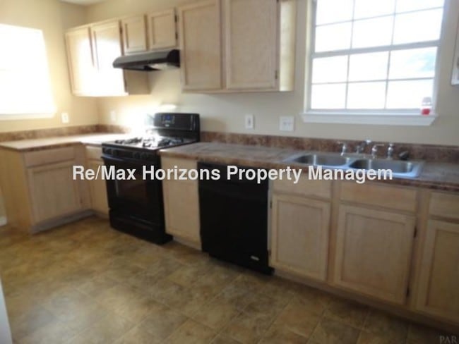 Photo - Nicely updated 2/2 home.