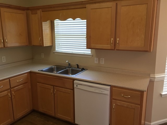 Photo - 381 Laurel Hill Cir