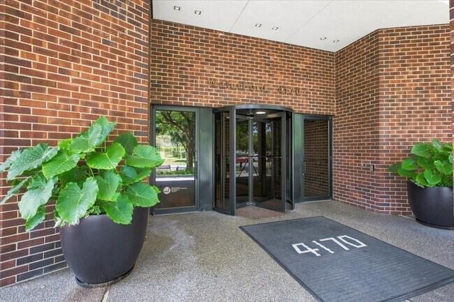 Photo - 4170 N Marine Dr Unit 3A