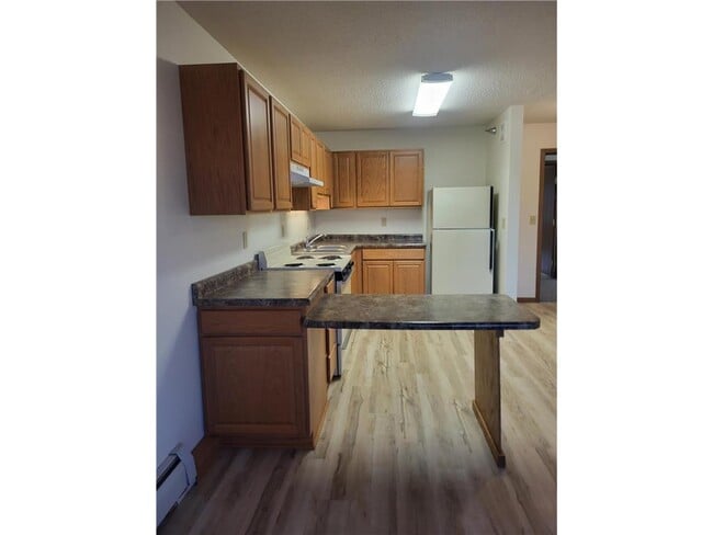 Photo - 609 Main St S Unit 2