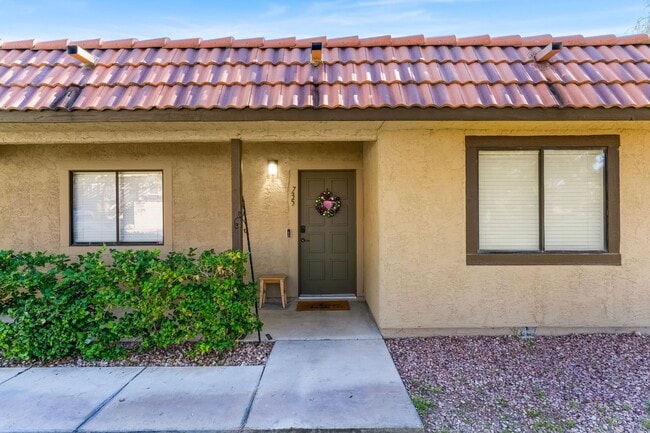 Photo - Single Story 3 Bedroom Home with 2 Patios and Community Amenities In Henderson
