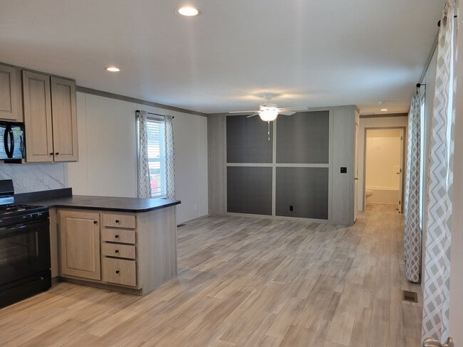 Photo - 9634 Seaway Dr