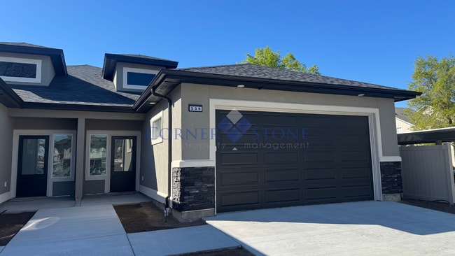 Building Photo - Brand New Duplex in Meridian!