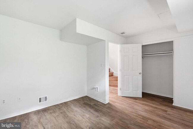 Building Photo - 975 S Taylor St