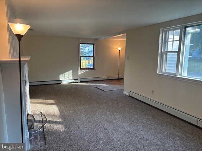 Building Photo - 1043 Thrush Ln Rental