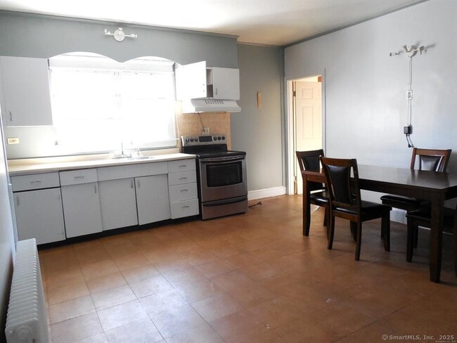 Building Photo - 33 Vista Pl Unit 3 Rental