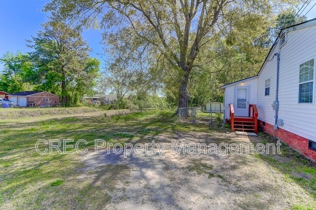 Photo - 2401 Eagle Dr