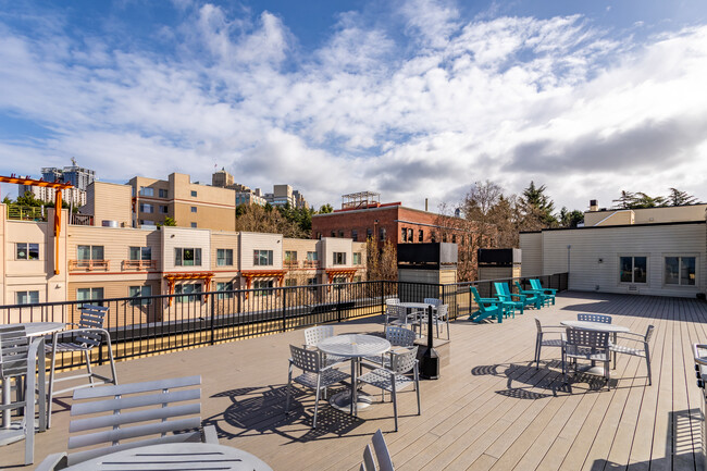Building Photo - Metropolitan Park Rental