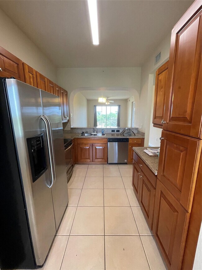 Photo - 3500 Oaks Clubhouse Dr Unit 510