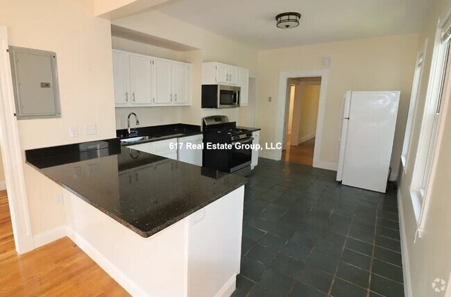 Building Photo - 2572 Massachusetts Ave Unit 2 Rental