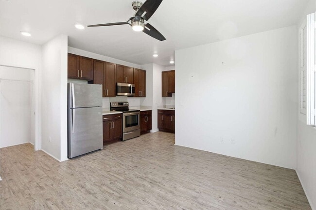Photo - Modern Studio with Full Kitchen in Ho'opili