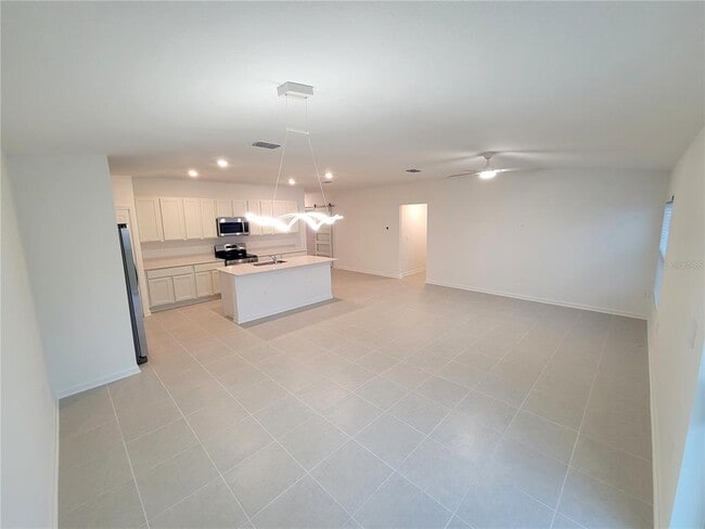 Photo - 3007 Totem Rd