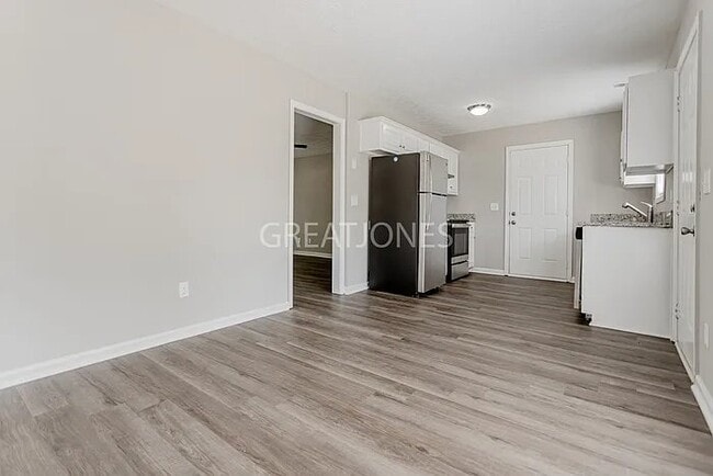 Photo - 510 Lonesome Pine Rd