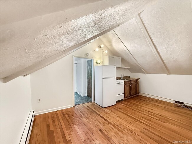 Photo - 252 Main St Unit 3