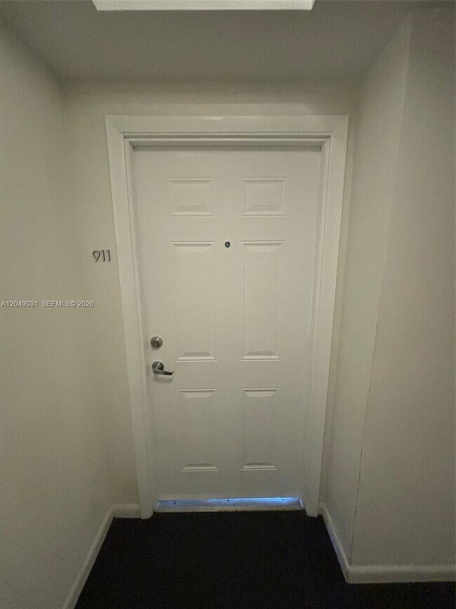 Photo - 219 NW 12th Ave Unit 911