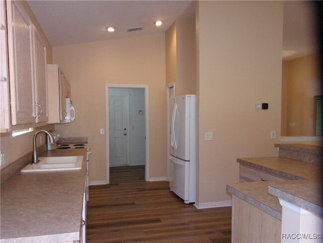 Photo - 1933 W Shanelle Path