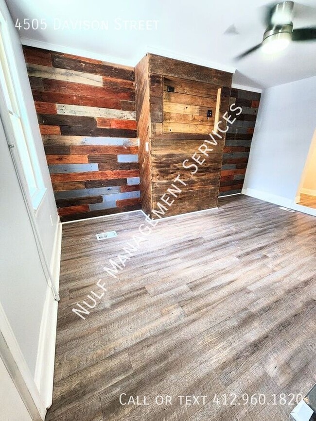 Photo - 4505 Davison St