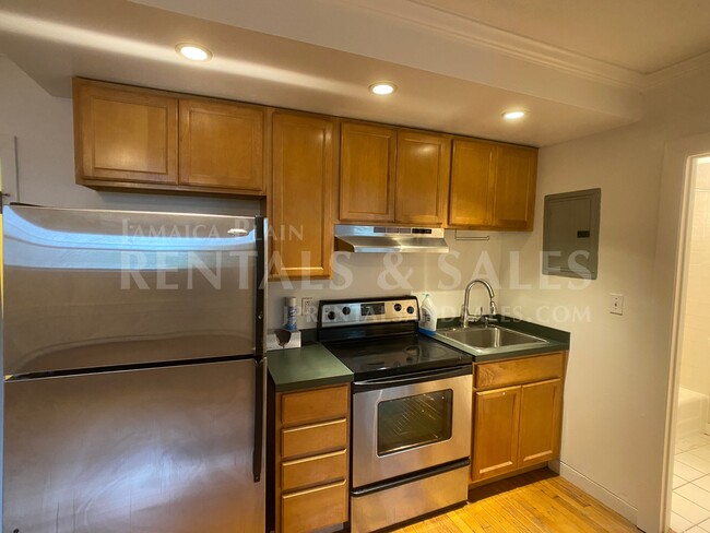 Photo - 16-18-18 Walk Hill St Condo Unit 3