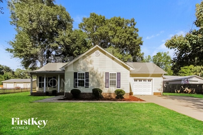 Building Photo - 420 W Henry St