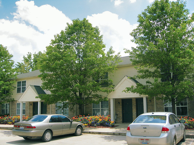 Franklins Crossing - Franklins Crossing Apartments