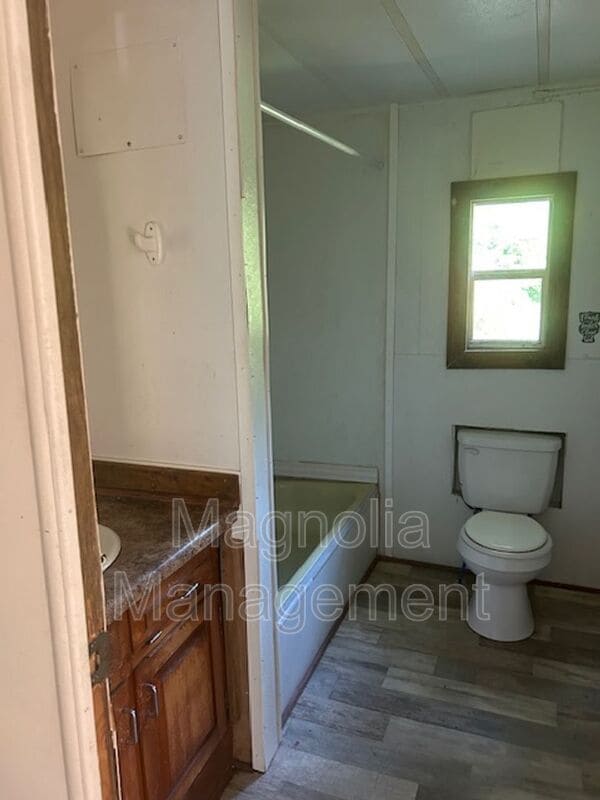 Photo - 168 Red Head Ln