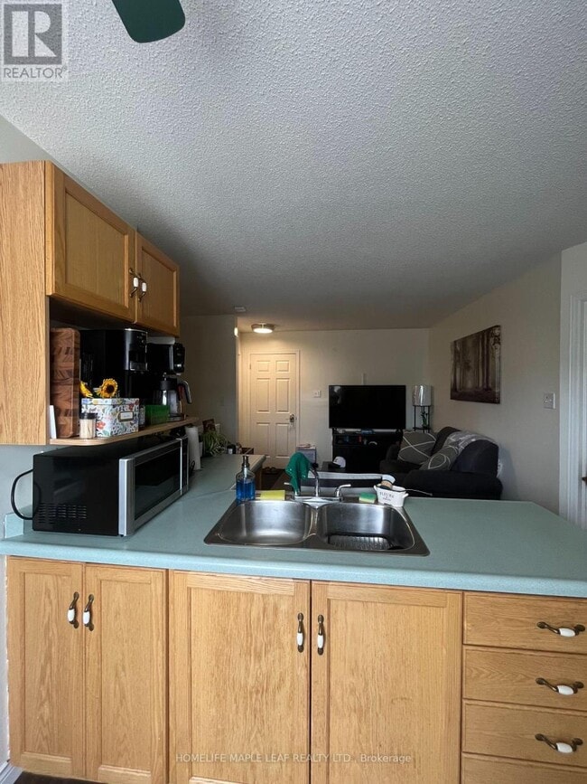 Photo - 14 Old Orchard Glen