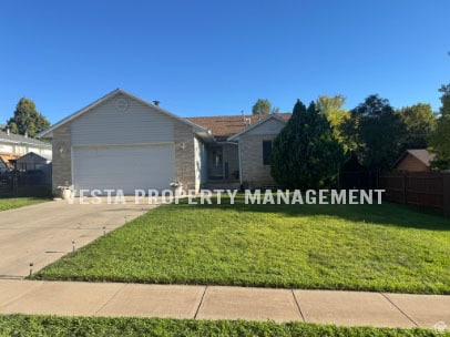 Photo - 981 Hudson St