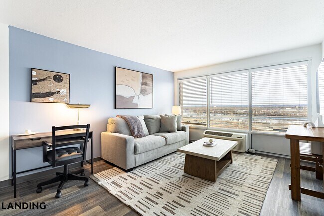 Photo - 50 Morgan St N Unidad 1102