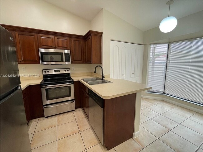 Photo - 1511 San Remo Cir
