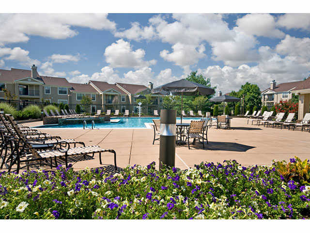 Sun Deck - Elme Germantown Apartments