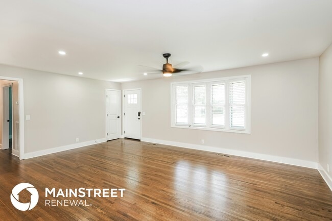 Photo - 1920 Upland Dr House