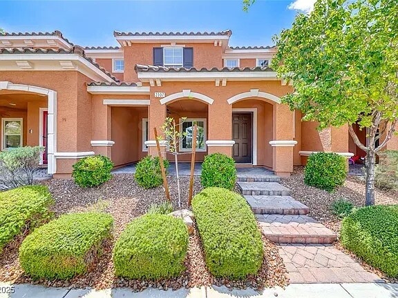 Photo - 2337 Via Barranca St