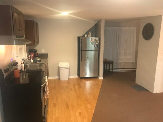 Photo - 61 Hopson Ave Unidad 3rd FLoor