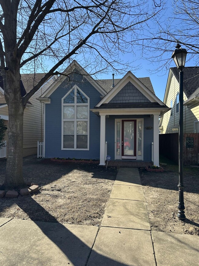 Building Photo - 1331 Island Pl E