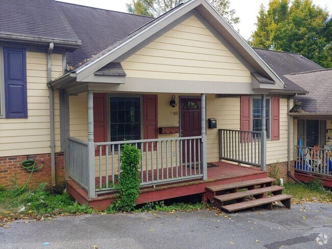 Building Photo - 205 Correll Ln Rental