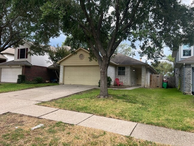 Photo - 19530 Sandy Woods Dr