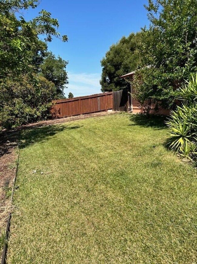 Photo - 2230 Redwood St