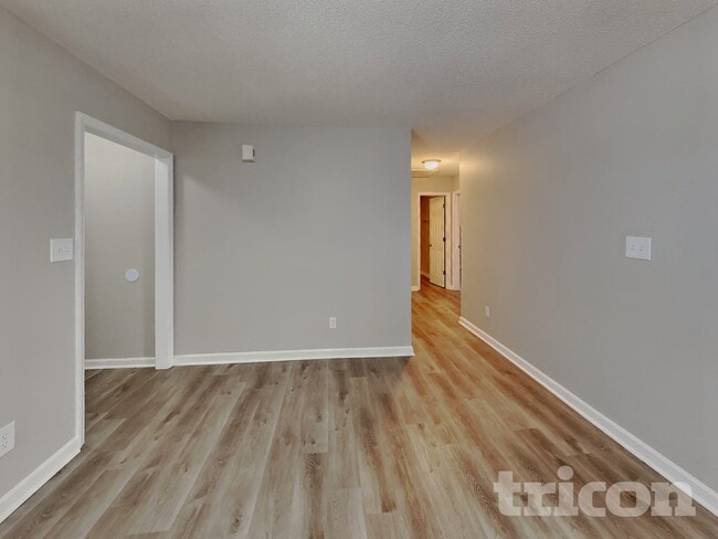 Photo - 701 Avondale Dr