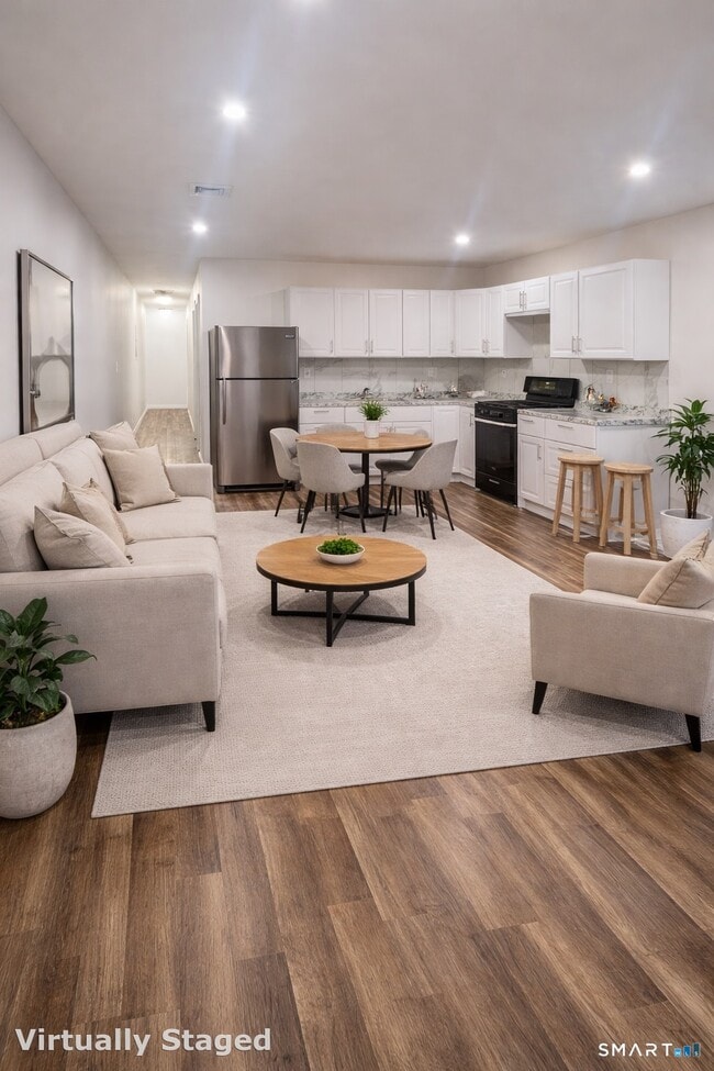 Photo - 1415 Stratford Ave