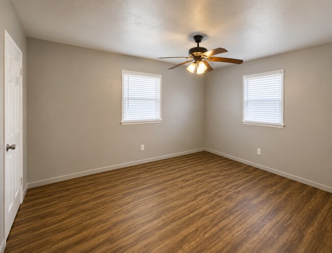 Photo - "Charming 2-Bed Oasis in Lubbock – Cozy Living at 1712 45th Street!"