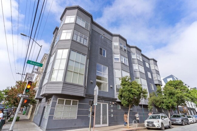 Building Photo - Lovely 2 Bed, 1.5 Bi-Level Hayes Valley Co... Unit # 8