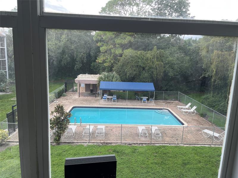 Photo - 9440 Live Oak Pl Unidad 306
