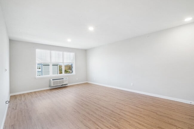 Photo - Station Place