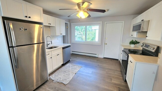 Building Photo - 37 White St Unit #2 Rental