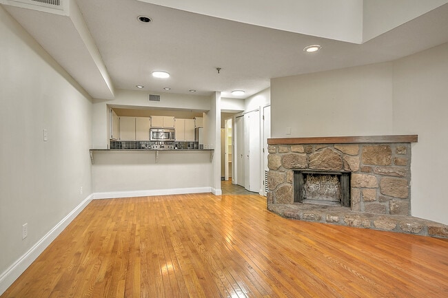 Photo - 109 Beechnut St