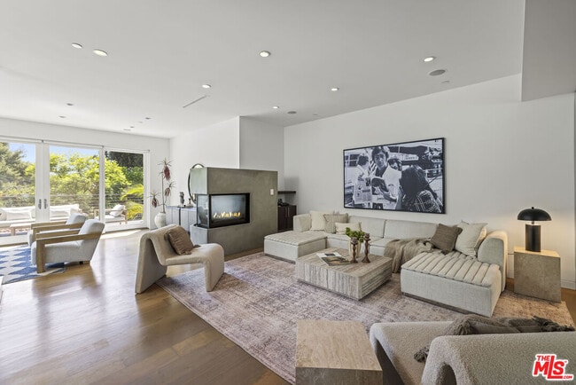 Photo - 2756 Westshire Dr