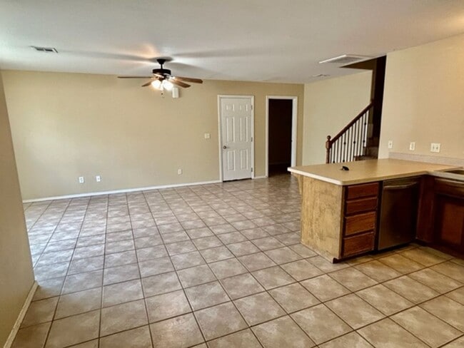 Photo - 3 Bedroom Duplex Coming Soon!